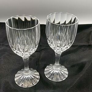 2 Wine Cristal D’Arques Crystal Glasses. France